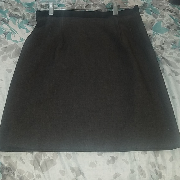 Ann Taylor Dresses & Skirts - Ann Taylor Pencil Skirt